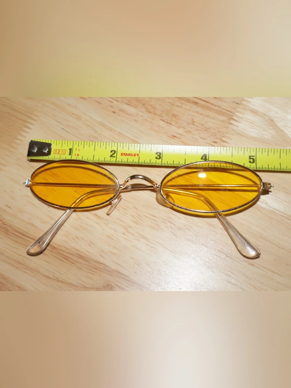 Vintage Small Sunglasses Oval Slender Metal Frame Candy Colors B2277